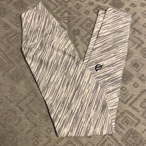 P’tula Desaree leggings